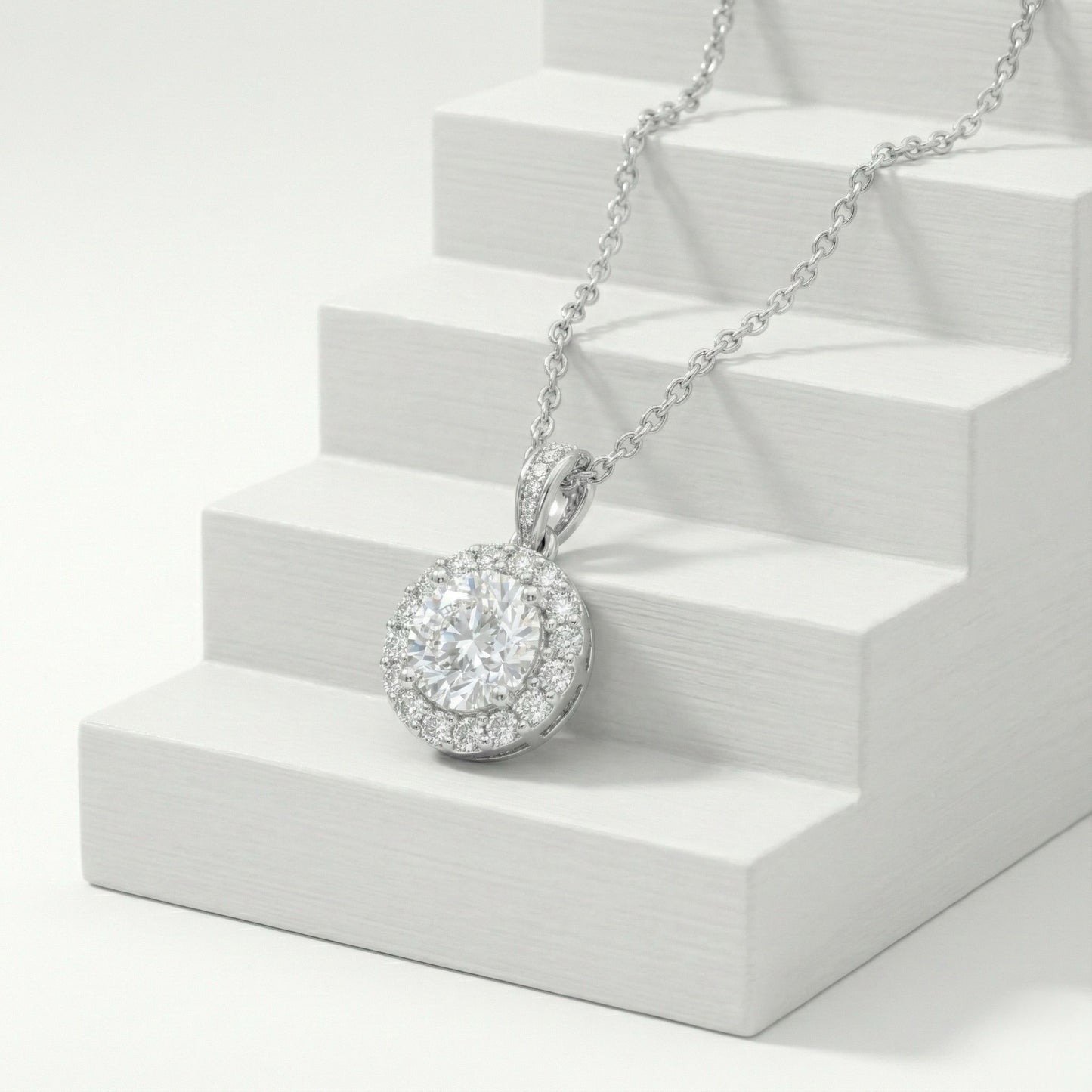 Glitz Radiance Halo Neckpiece