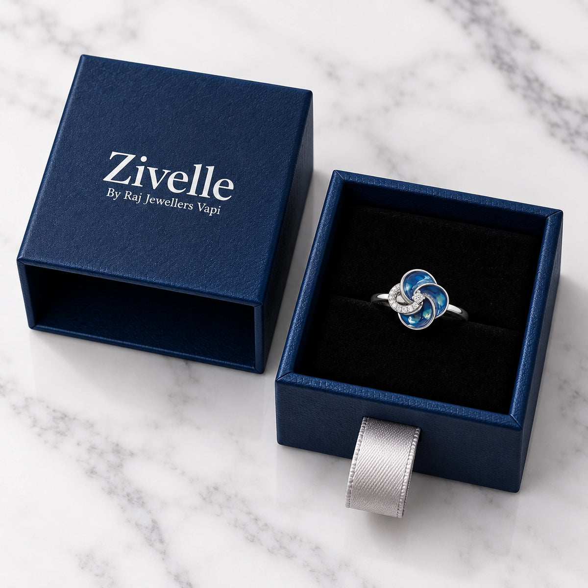 Glitz Triselle Ring