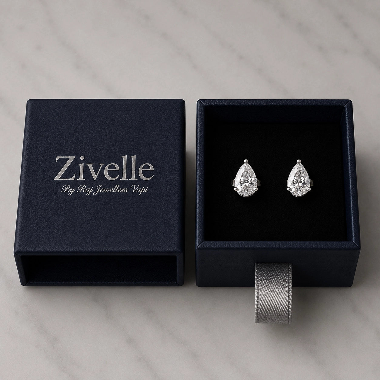 Moz Poire Studs