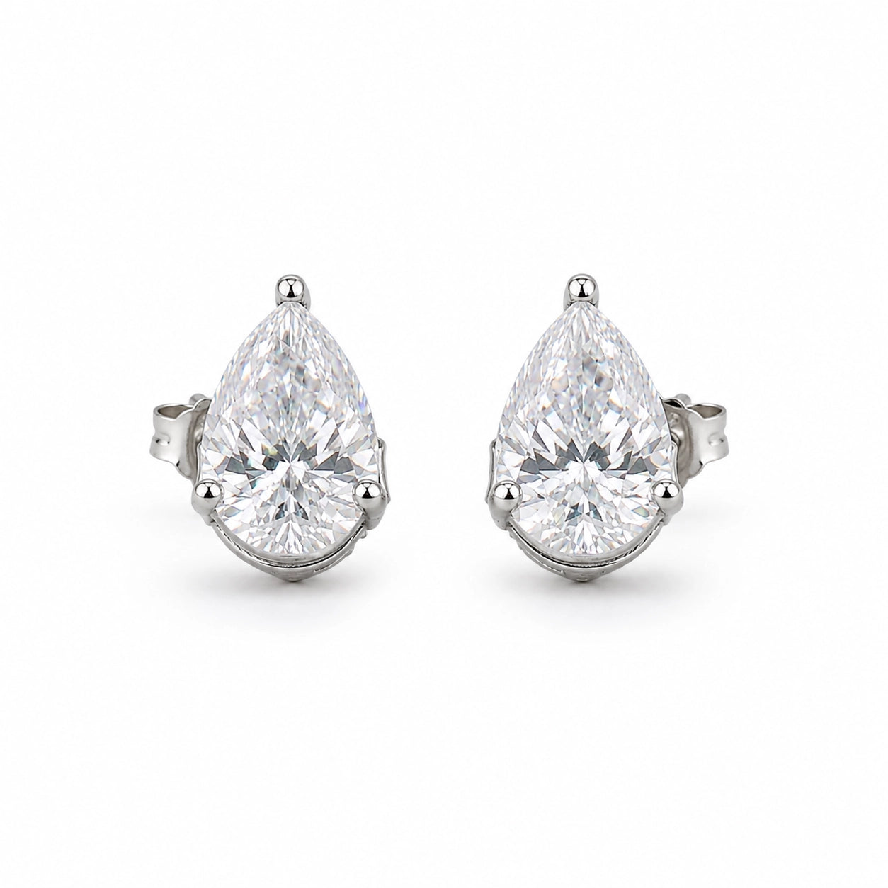 Moz Poire Studs