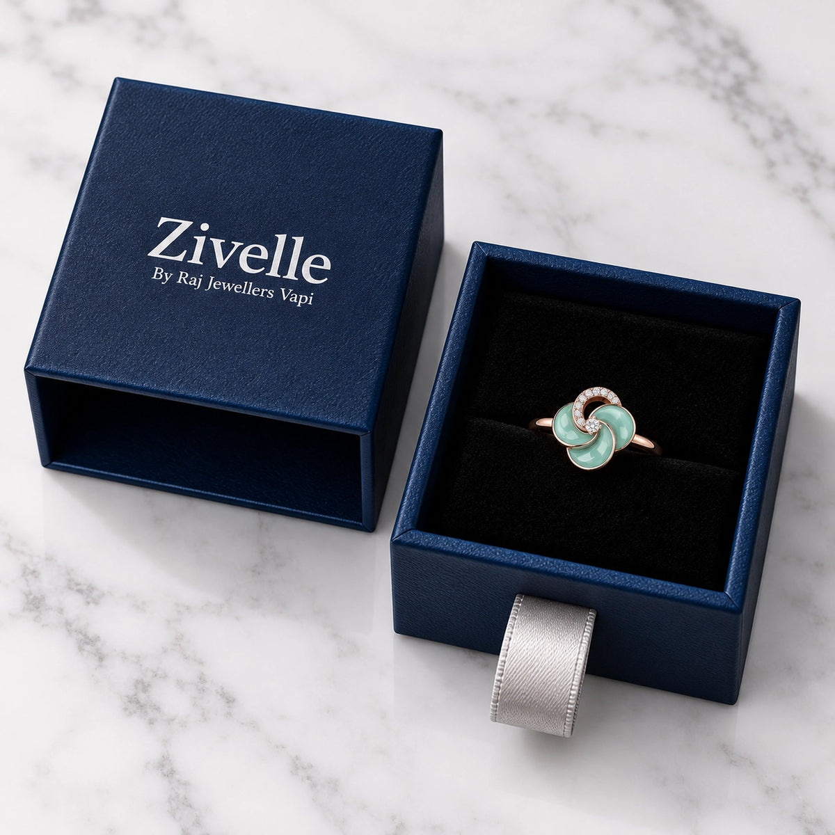 Glitz Triselle Ring