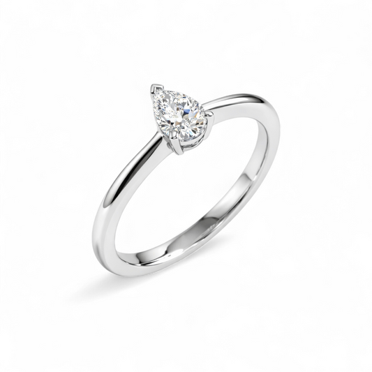 Glitz Eclat Pear Ring